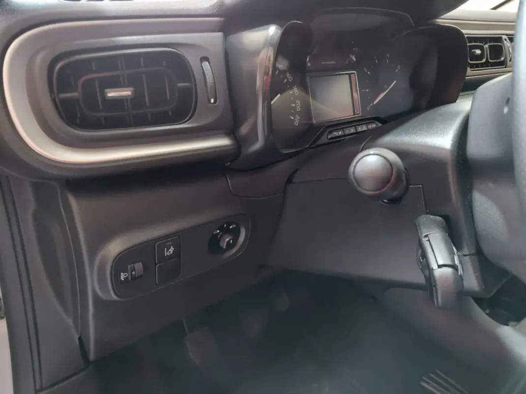 Citroën C3 2017 - 10900 EUR, 99000 km - AUTO.MOTO.pt - 99000km - foto 9 de 19