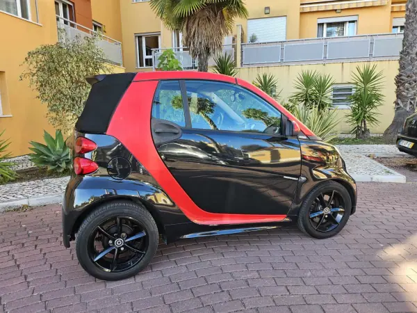 Smart Fortwo Cabrio 2012 - 8480 EUR, 79000 km - AUTO.MOTO.pt - 79000km - foto 13 de 14