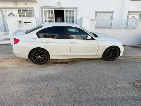 BMW 320 2013