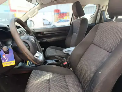 Toyota Hilux 2022 - 26900 EUR, 162378 km - 162378km - foto 12 de 14