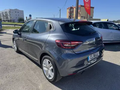 Renault Clio 2020 - 13750 EUR, 87303 km - 87303km - foto 4 de 30