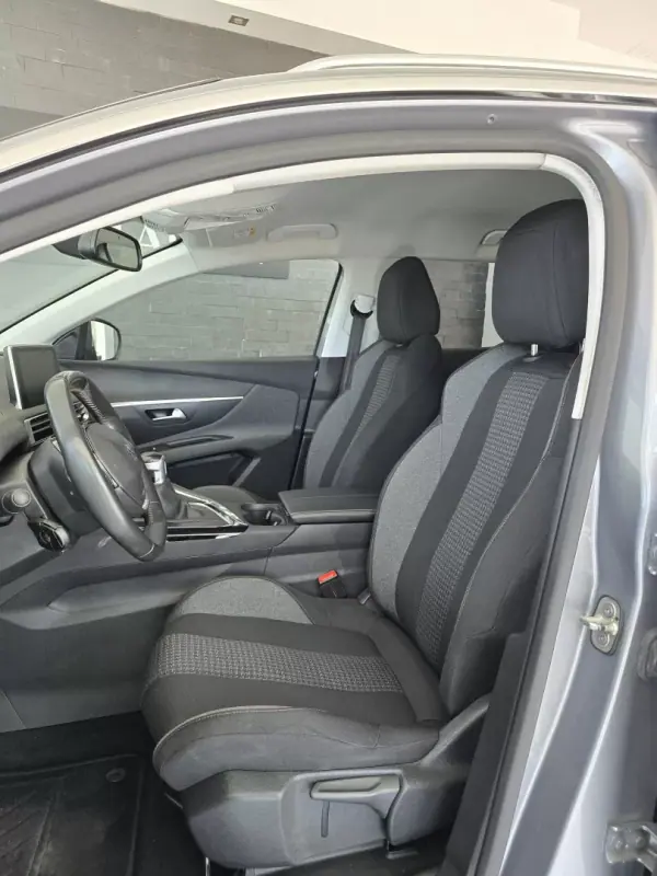 Peugeot 3008 2019 - 18640 EUR, 104863 km - AUTO.MOTO.pt - 104863km - foto 13 de 25