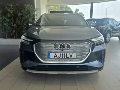 Audi Q4 e-tron 2021 - 26990 EUR, 104822 km - AUTO.MOTO.pt - 104822km - foto 2 de 33