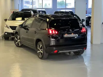 Peugeot 2008 2017 - 9990 EUR, 110000 km - AUTO.MOTO.pt - 110000km - foto 15 de 47