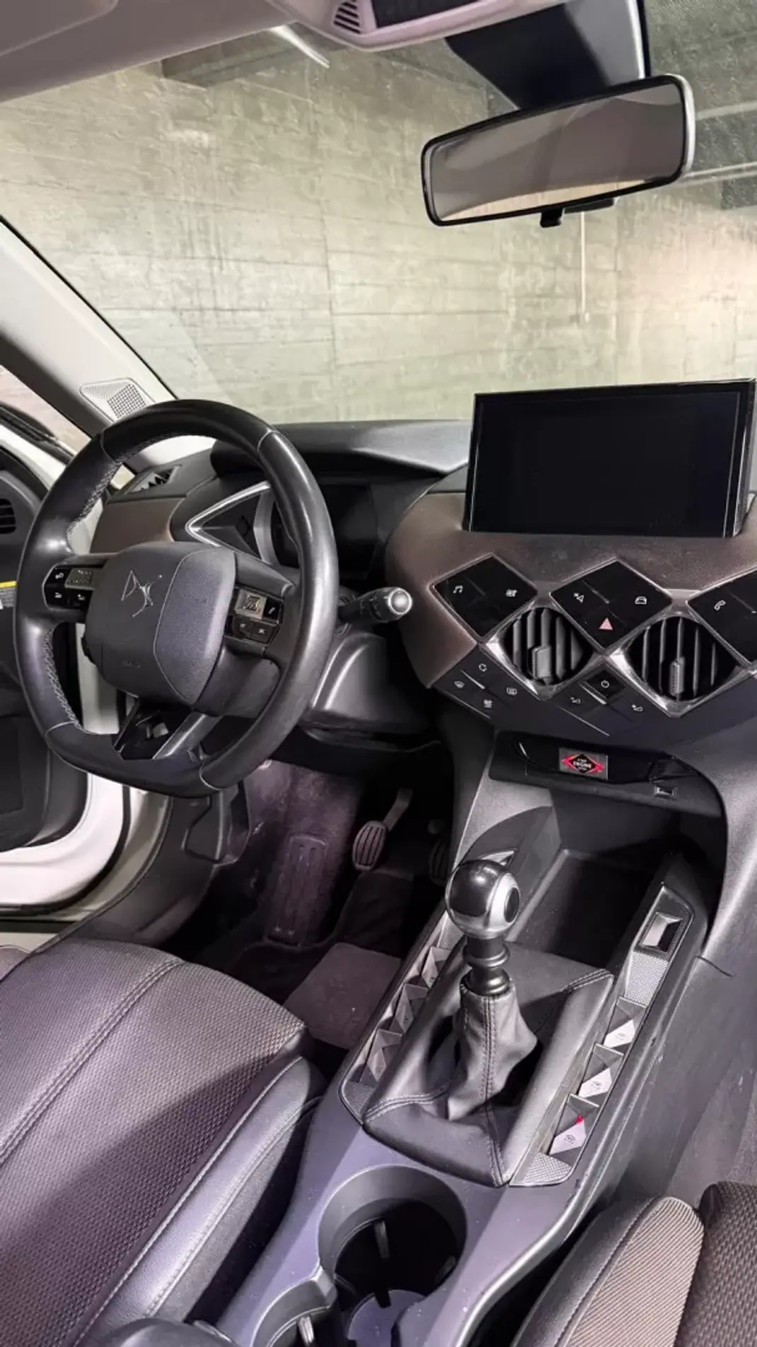 DS DS3 Crossback 2020 - 16500 EUR, 87500 km - AUTO.MOTO.pt - 87500km - foto 10 de 12