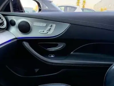 Mercedes-Benz E 220 2017 - 31950 EUR, 241000 km - AUTO.MOTO.pt - 241000km - foto 49 de 51