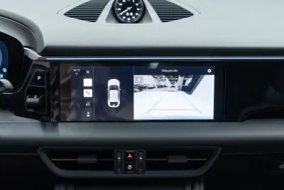 Porsche Macan 2025 - 89950 EUR, 8000 km - AUTO.MOTO.pt - 8000km - foto 47 de 57