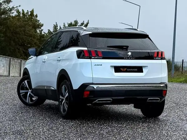 Peugeot 3008 2018 - 16900 EUR, 78000 km - AUTO.MOTO.pt - 78000km - foto 3 de 15