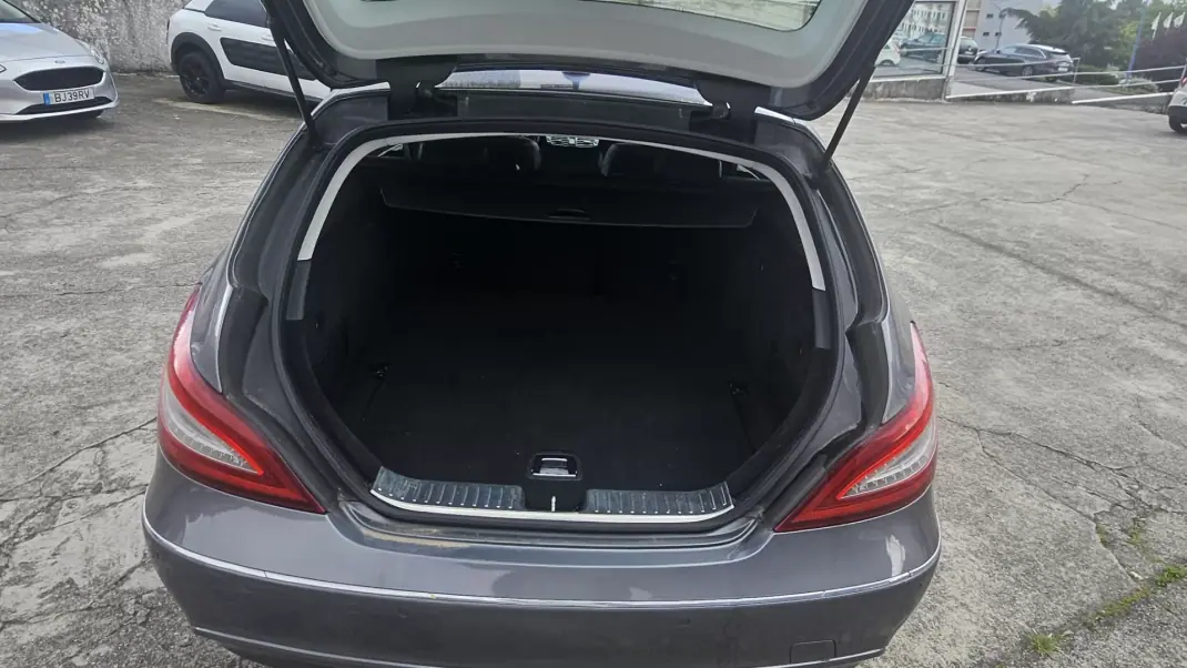 Mercedes-Benz CLS 250 2015 - 22500 EUR, 320000 km - 320000km - foto 13 de 13