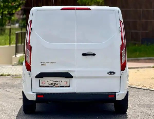 Ford Transit 2021 - 19965 EUR, 121500 km - AUTO.MOTO.pt - 121500km - foto 4 de 18