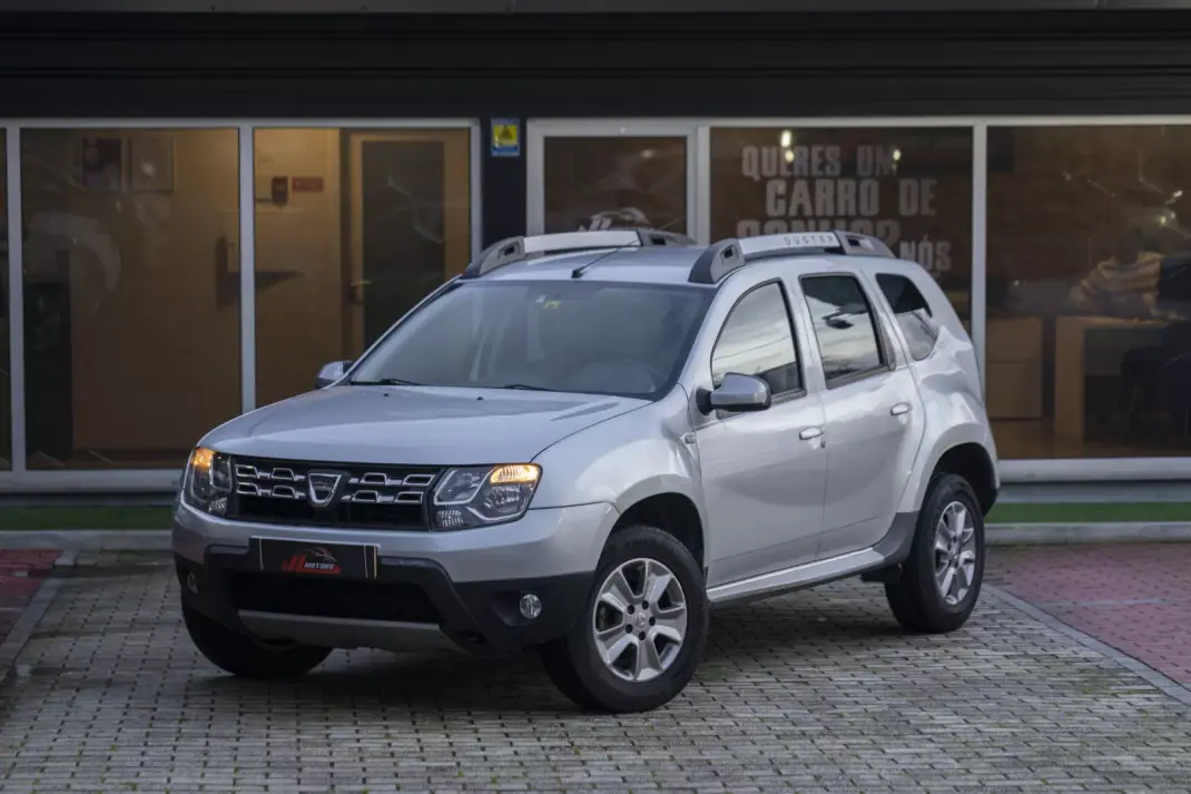 Dacia Duster 2015 - 10900 EUR, 150410 km - AUTO.MOTO.pt - 150410km - foto 7 de 33