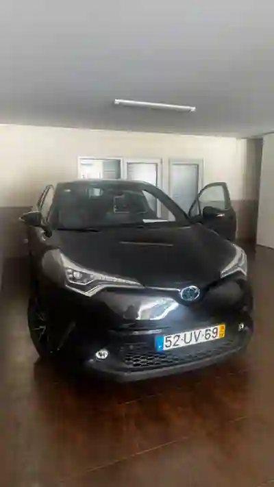 Toyota C-HR 2018 - 21950 EUR, 63500 km - 63500km - foto 6 de 8