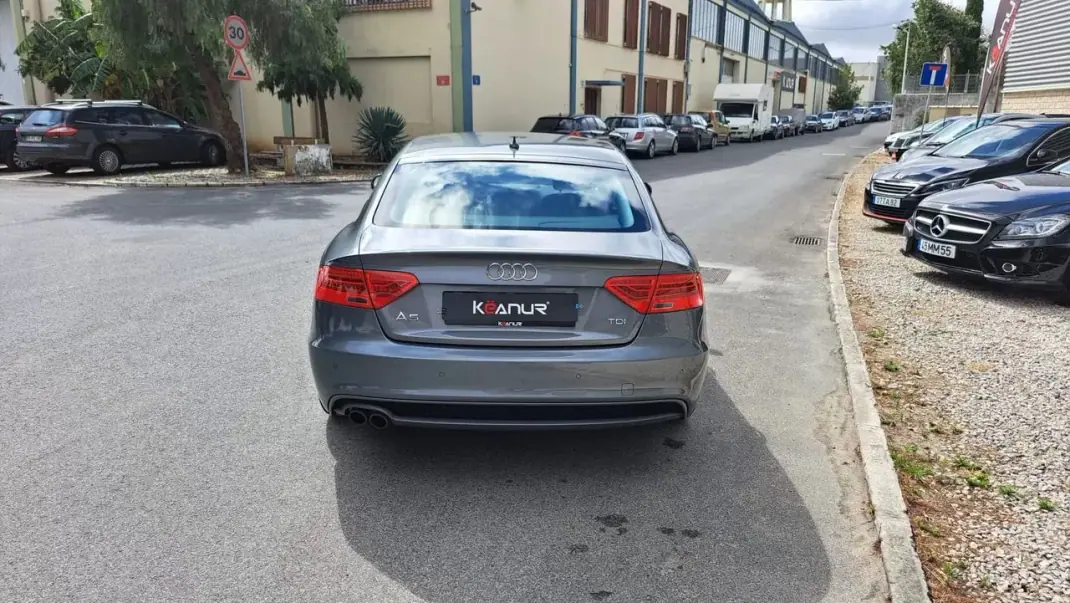 Audi A5 Sportback 2016 - 22890 EUR, 159375 km - AUTO.MOTO.pt - 159375km - foto 25 de 56
