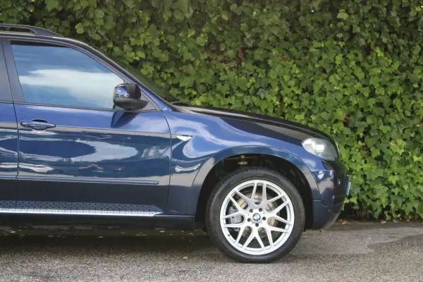 BMW X5 2009 - 16900 EUR, 230000 km - 230000km - foto 5 de 17