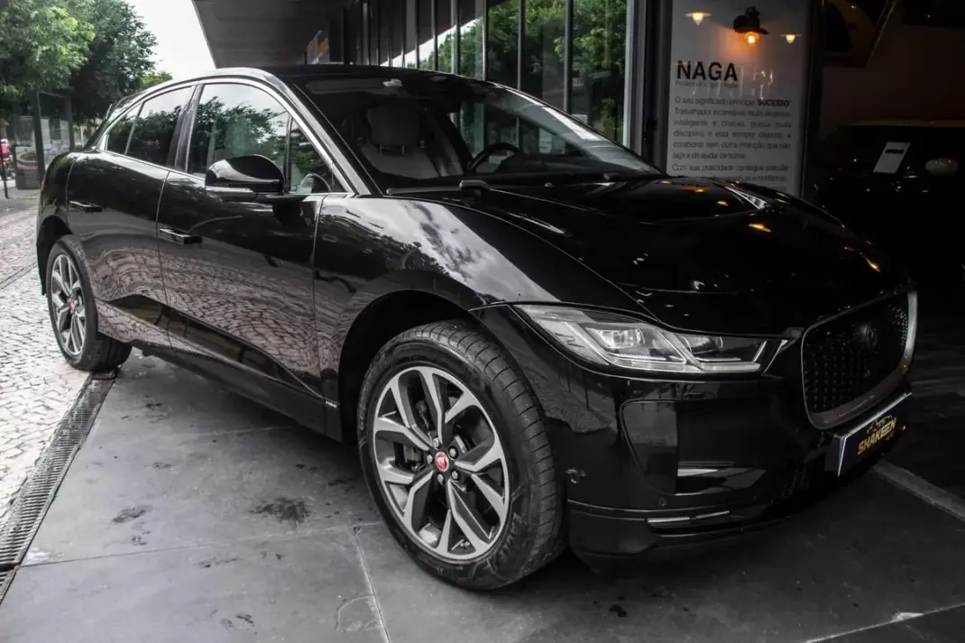 Jaguar I-Pace 2018 - 22990 EUR, 116299 km - AUTO.MOTO.pt - 116299km - foto 6 de 43