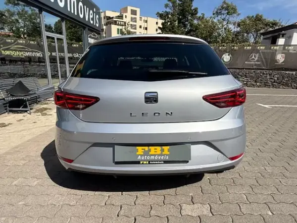 SEAT Leon 2020 - 16900 EUR, 86900 km - AUTO.MOTO.pt - 86900km - foto 8 de 12