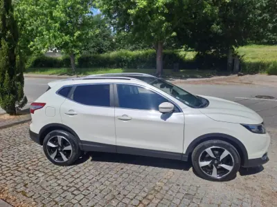 Nissan Qashqai 2017 - 16500 EUR, 150000 km - AUTO.MOTO.pt - 150000km - foto 7 de 14