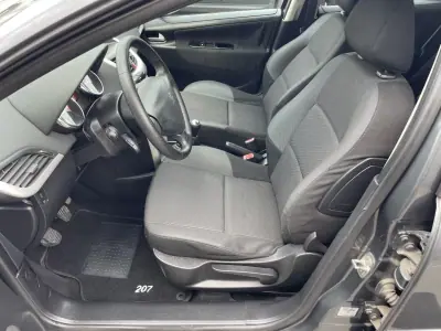 Peugeot 207 2011 - 5450 EUR, 211655 km - AUTO.MOTO.pt - 211655km - foto 12 de 24