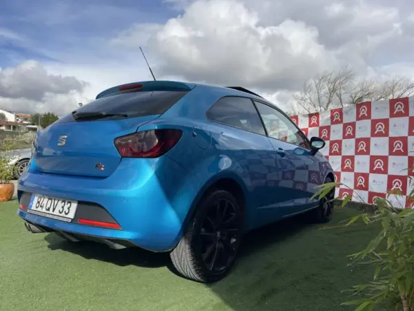 SEAT Ibiza 2016 - 11490 EUR, 123350 km - AUTO.MOTO.pt - 123350km - foto 3 de 23