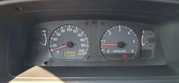 Mitsubishi Pajero Sport 2000 - 7500 EUR, 254000 km - 254000km - foto 8 de 10