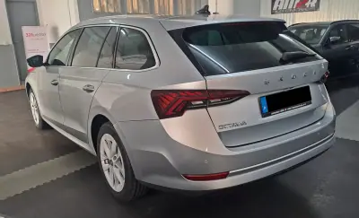 Skoda Octavia Break 2022 - 17250 EUR, 160000 km - 160000km - foto 4 de 23