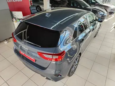 Kia Ceed 2021 - 17350 EUR, 60000 km - AUTO.MOTO.pt - 60000km - foto 12 de 33