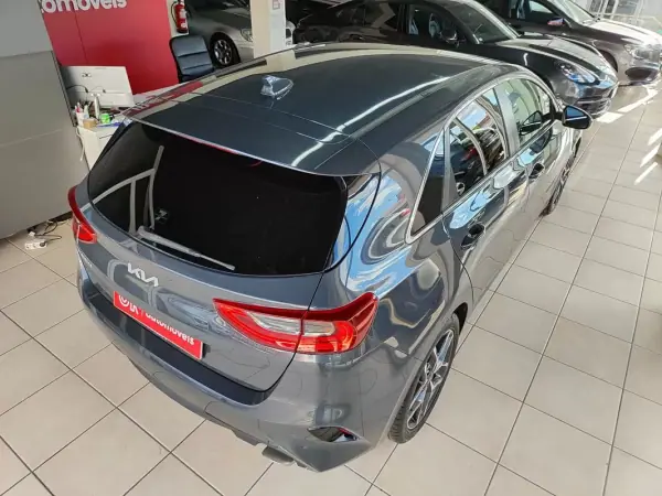 Kia Ceed 2021 - 17350 EUR, 60000 km - AUTO.MOTO.pt - 60000km - foto 12 de 33