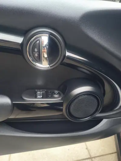 MINI One 2015 - 11900 EUR, 125000 km - AUTO.MOTO.pt - 125000km - foto 11 de 35