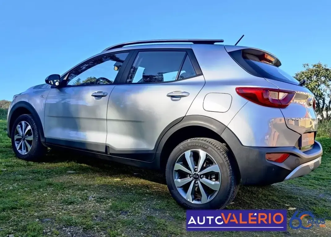 Kia Stonic 2021 - 14950 EUR, 58240 km - AUTO.MOTO.pt - 58240km - foto 3 de 29