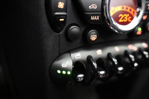 MINI John Cooper Works 2015 - 22950 EUR, 65169 km - AUTO.MOTO.pt - 65169km - foto 36 de 50