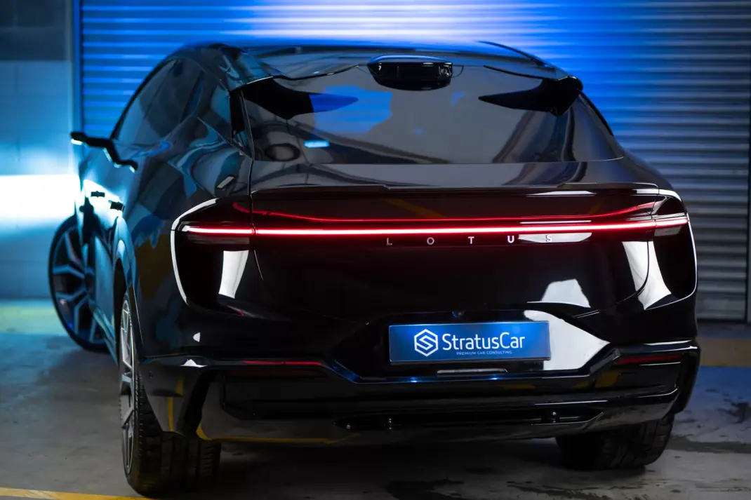 Lotus Eletre 2023 - 110000 EUR, 34626 km - AUTO.MOTO.pt - 34626km - foto 4 de 32