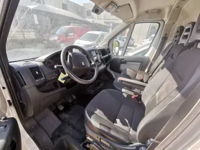 Peugeot 2017 - 14500 EUR, 199800 km - AUTO.MOTO.pt - 199800km - foto 6 de 6