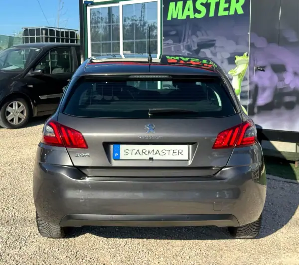 Peugeot 308 2019 - 8450 EUR, 200815 km - AUTO.MOTO.pt - 200815km - foto 7 de 17