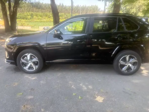 Toyota RAV4 2025 - 47500 EUR, 22000 km - AUTO.MOTO.pt - 22000km - foto 27 de 28