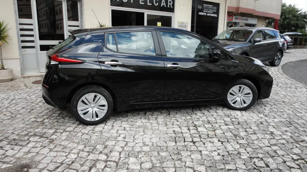 Nissan Leaf 2021 - 14900 EUR, 44768 km - AUTO.MOTO.pt - 44768km - foto 4 de 23