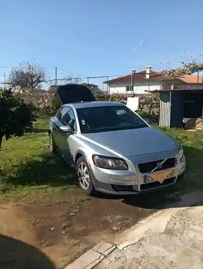 Volvo C30 2007 - 4800 EUR, 316000 km - 316000km - foto 5 de 12