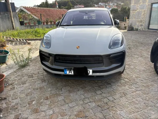 Porsche Macan 2022