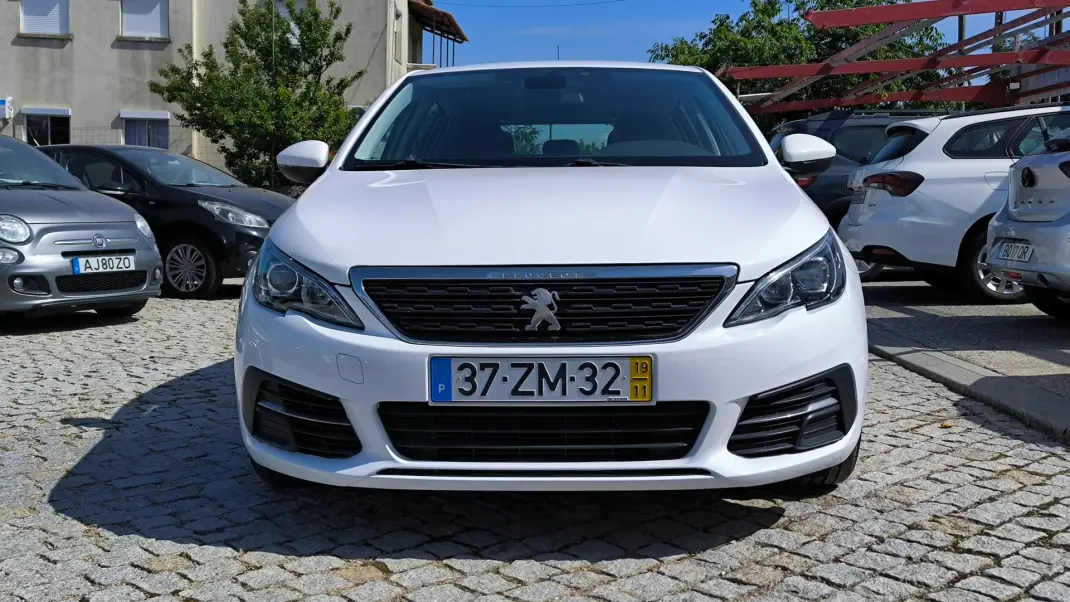 Peugeot 308 2019 - 11950 EUR, 90617 km - AUTO.MOTO.pt - 90617km - foto 3 de 9