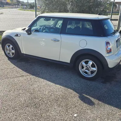 MINI One 2011 - 8750 EUR, 246729 km - AUTO.MOTO.pt - 246729km - foto 3 de 8