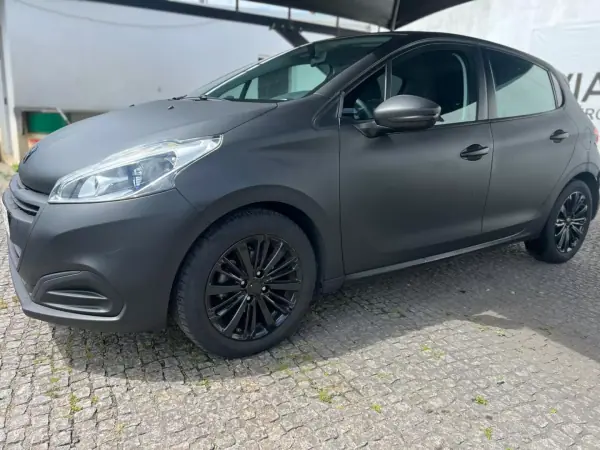 Peugeot 208 2016 - 8500 EUR, 166000 km - 166000km - foto 3 de 3