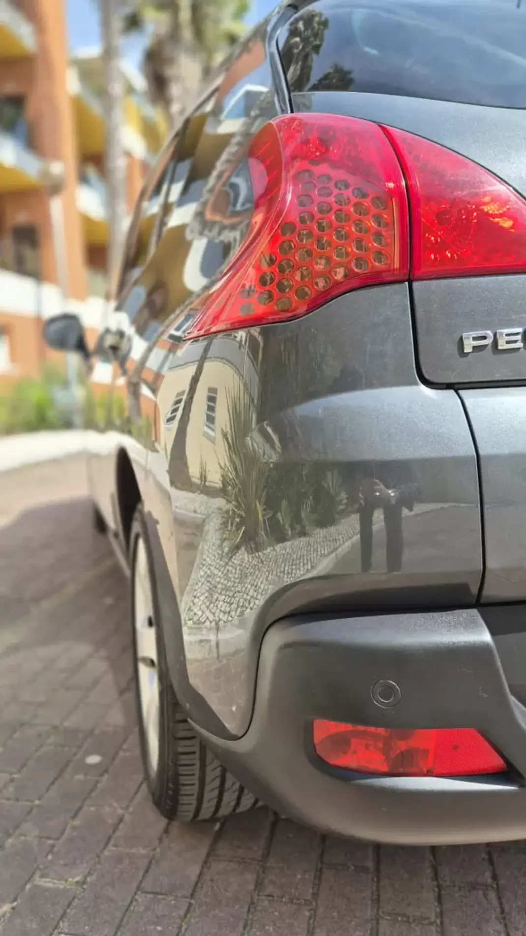 Peugeot 3008 2012 - 9480 EUR, 170000 km - AUTO.MOTO.pt - 170000km - foto 12 de 15