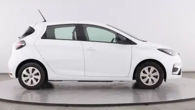 Renault Zoe 2021 - 14950 EUR, 139568 km - AUTO.MOTO.pt - 139568km - foto 13 de 16