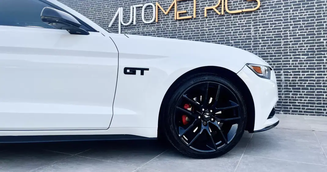 Ford Mustang 2016 - 34750 EUR, 144000 km - 144000km - foto 8 de 17
