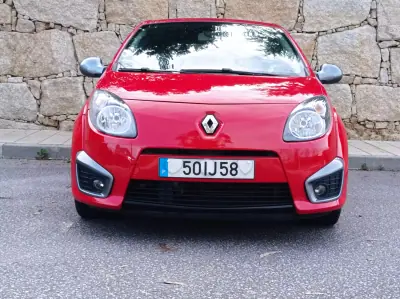 Renault Twingo 2009 - 11700 EUR, 145500 km - AUTO.MOTO.pt - 145500km - foto 6 de 15