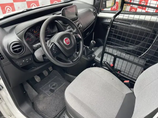 Fiat 2022 - 10990 EUR, 221557 km - AUTO.MOTO.pt - 221557km - foto 10 de 22