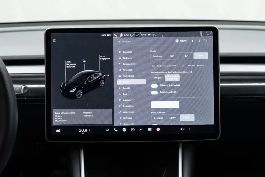 Tesla Model 3 2020 - 30950 EUR, 78000 km - AUTO.MOTO.pt - 78000km - foto 31 de 46