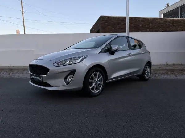 Ford Fiesta 2018 - 10500 EUR, 138071 km - AUTO.MOTO.pt - 138071km - foto 2 de 21