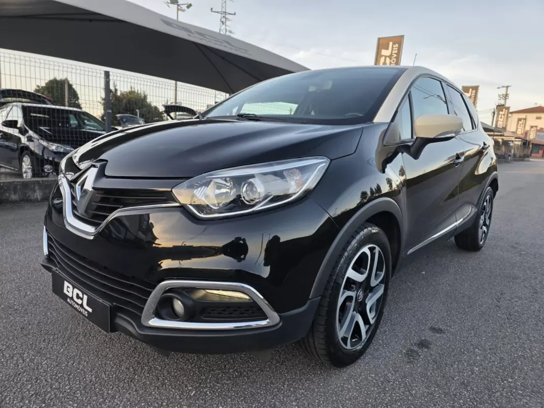 Renault Captur 2016 - 11990 EUR, 118000 km - AUTO.MOTO.pt - 118000km - foto 4 de 32