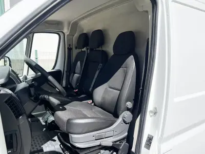 Peugeot 2020 - 16800 EUR, 177696 km - AUTO.MOTO.pt - 177696km - foto 7 de 21