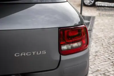 Citroën C4 Cactus 2016 - 10550 EUR, 98640 km - AUTO.MOTO.pt - 98640km - foto 11 de 42